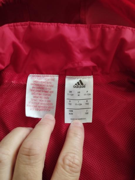 Červená adidas, adidas,152