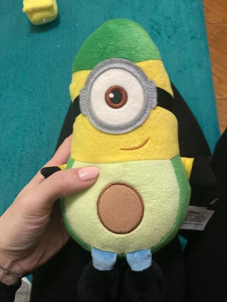 Plysovy mimon avokado,