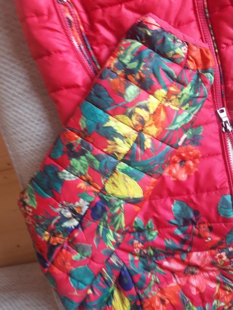 Dievčenská vetrovka, s