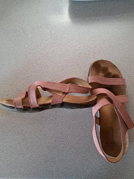 Kožené sandále, protetika,37
