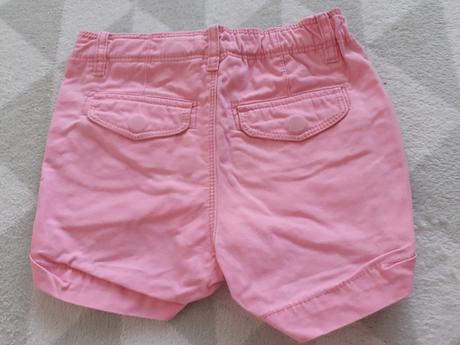 Ruzove dievcenske sortky, h&m,104