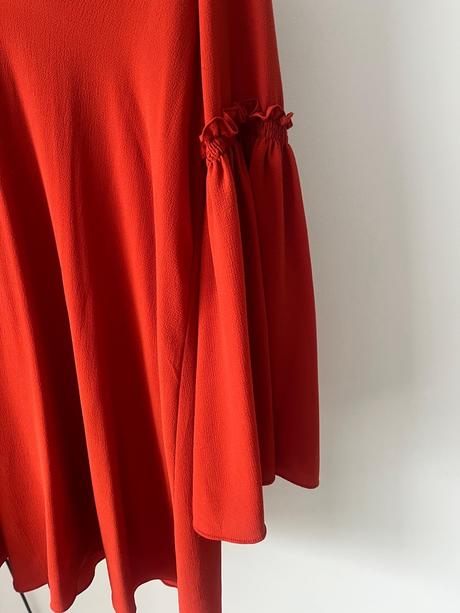 Saty zara s krasnymi rukavmi, zara,s