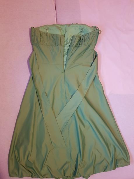 Šaty slávnostné, 34