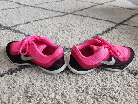 Krásne športové tenisky nike, nike,36