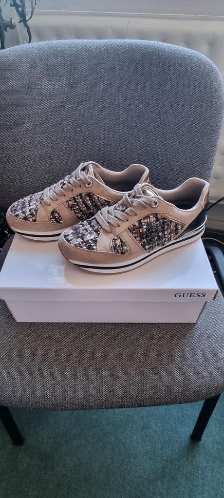 Guess 37, guess,37