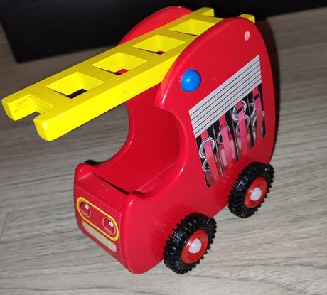 Drevené hasičské auto, 
