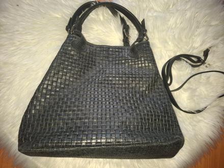 Dámaka kožená kabelka,