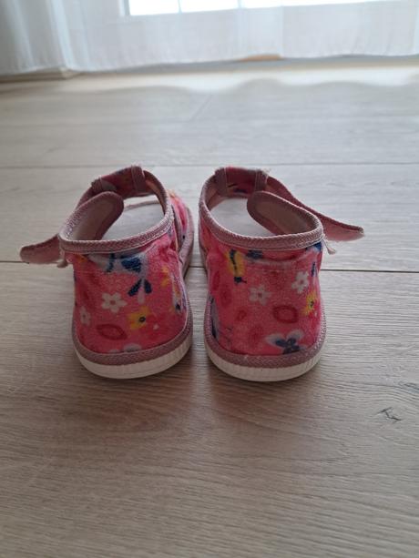 Papučky manik, manik,28