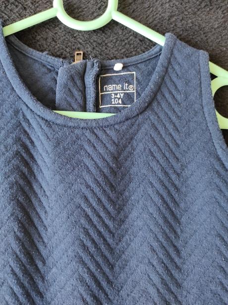 Hrubšie šaty, name it,104