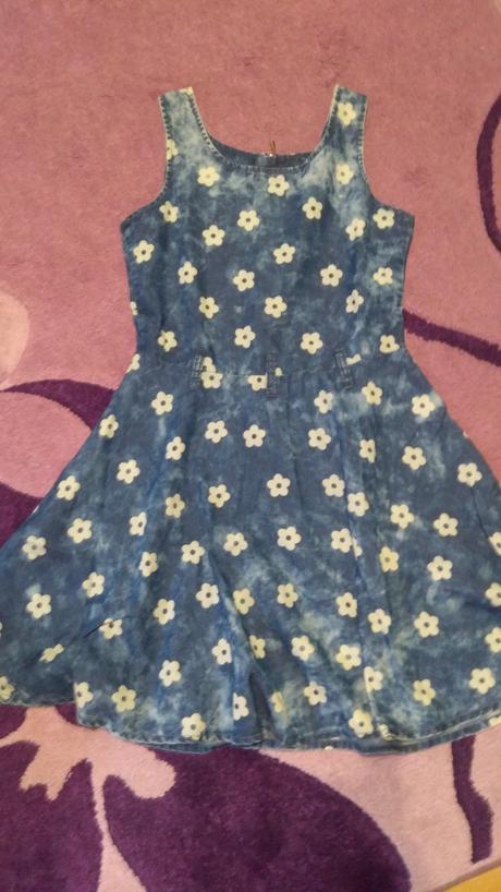 Pohodlné šaty, 158