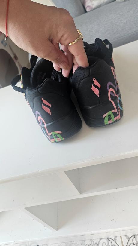 Dámske skechers tenisky, skechers,37