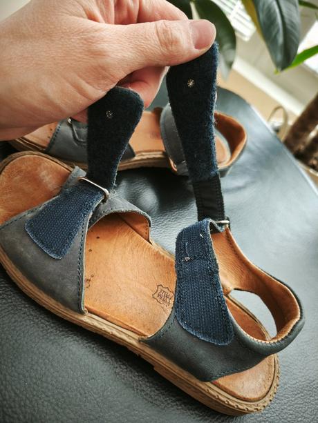 Kožené kvalitné sandálky, primigi,33