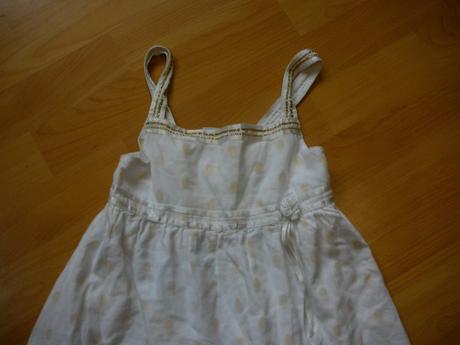 Dievcenske saty, 128