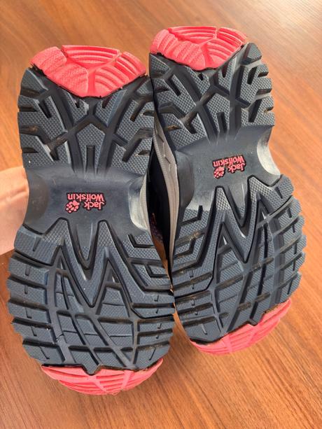 Prechodne topánky top stav., jack wolfskin,29