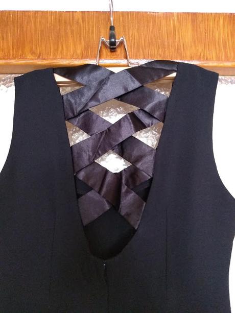 Spoločenské šaty, 42