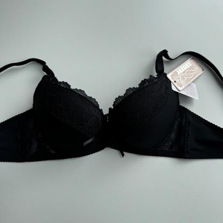 Mierne vystužená podprsenka s kosticou čierna 8860, 75b / 80b / 85b / 90b