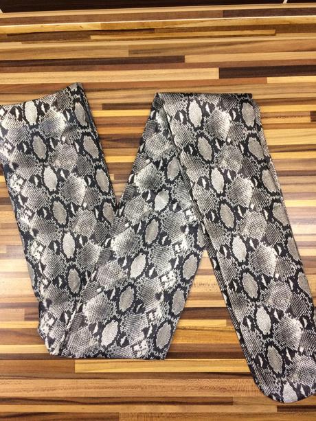 Pancuchy s hadim vzorom, terranova,s