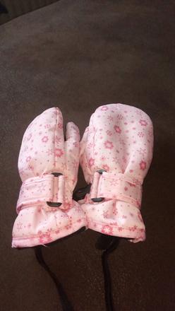 Dievčenské rukavičky,