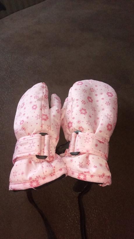 Dievčenské rukavičky, 