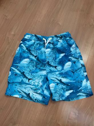 Kúpacie šortky so žralokom, 134