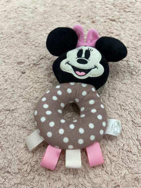 Plyšová hrkálka s motívom minnie mouse, 