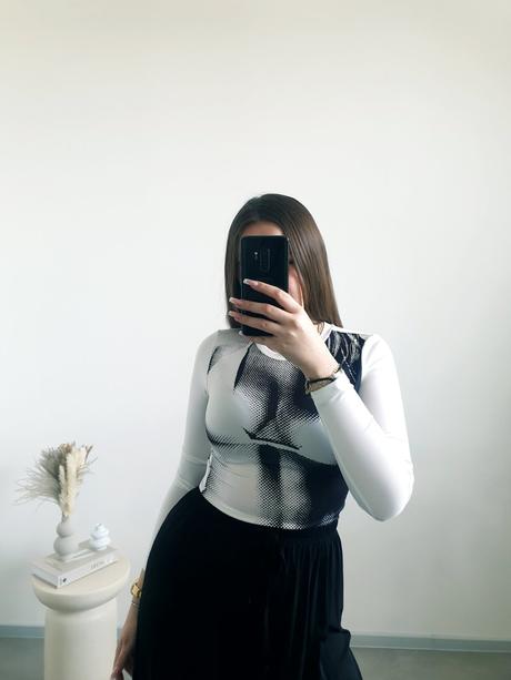 Extravagantný top s/m, s