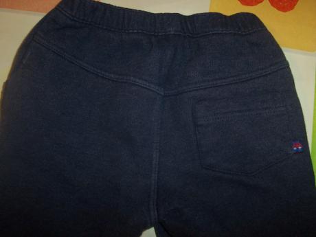 2 ks tepláčiky-cena spolu, 68