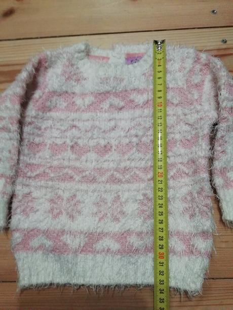 Svetrík so srdiečkami, f&f,80