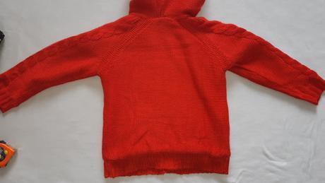 Sveter podsity v.104, lupilu,104