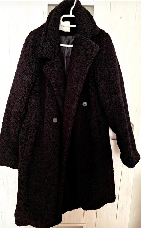 Čierny dlhý teddy kabát, l