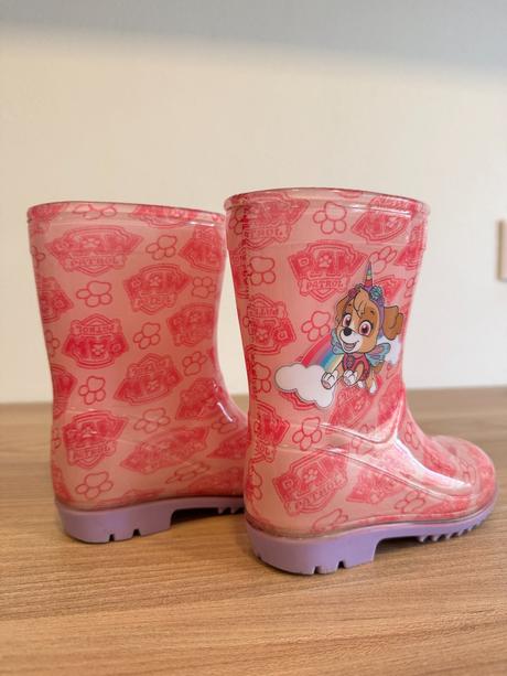 Dievčenksé gumáky, 24