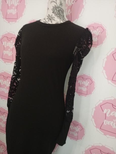 Rebrovane šaty s čipkou, s