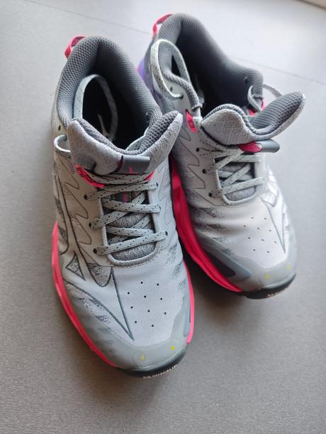 Bežecké tenisky mizuno, mizuno,37