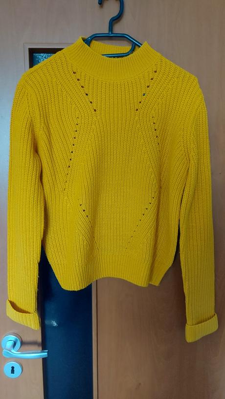 Pulóver horčicovej farby č.146/152, 146