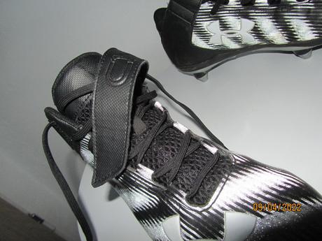 Kopacky under armour, 42