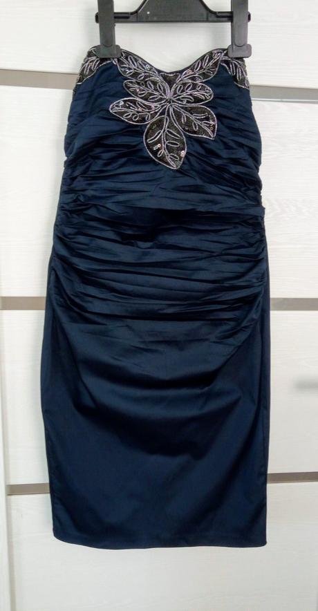 Spoločenské šaty, m