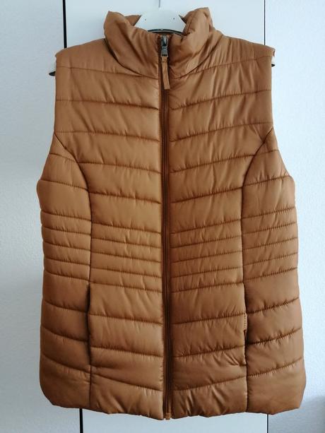 Prechodná zateplená vesta, takko,36