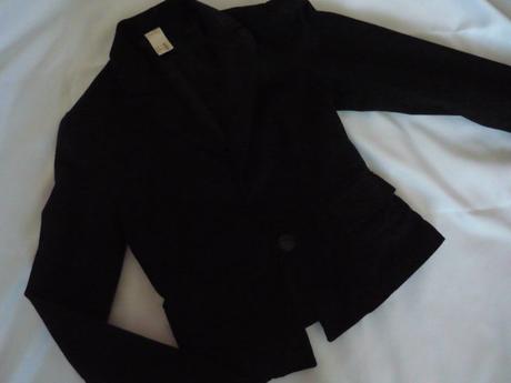 Hrubšie sako zn. bershka, s