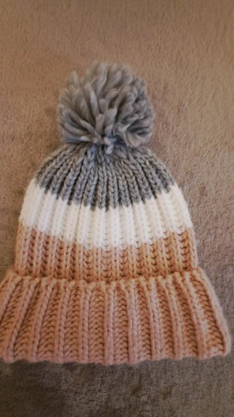 Čiapka v.122-128, 122