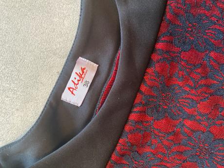 Puzdrove midi saty s krajkou, m