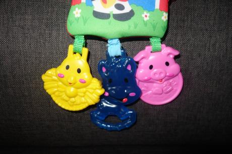 Fisher price závesná hračka zvieratká z farmy,