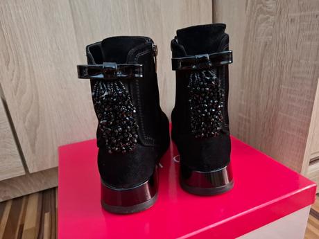 Členkové čižmičky epica, 39