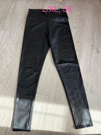 Zeteplené koženkové legíny, l