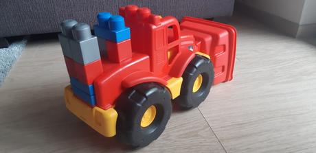 Nákladné auto 2 v 1 od fisher price- mega bloks, 