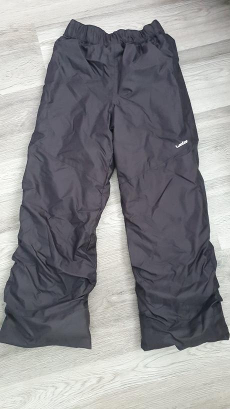 Cierne dievcenske oteplovacky, decathlon,152