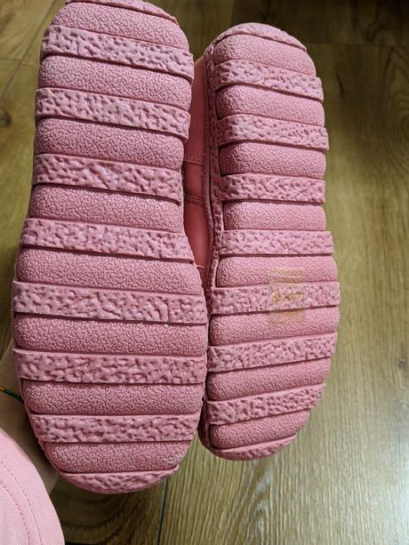 Dievčenské čižmy, 33