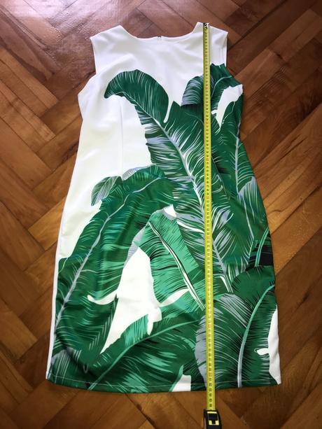 Krásne dámske šaty, l