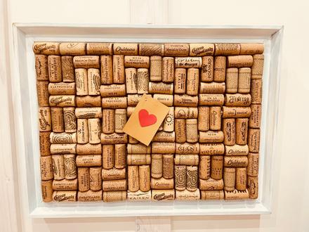 Nástenka - dekorácia z vínových korkov 2, 