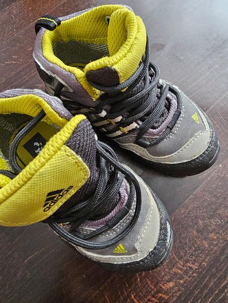 Trekingova obuv adidas, adidas,21