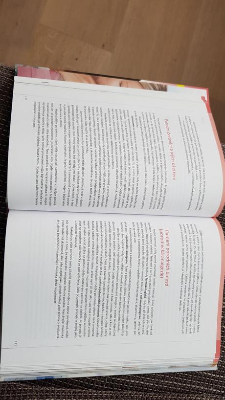 Kniha cekame detatko, 